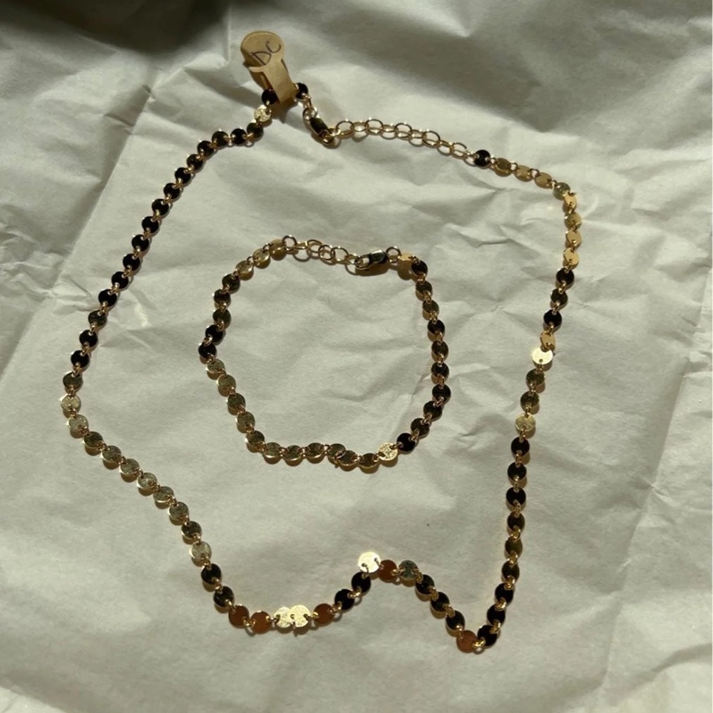 Gold jewelry Bundle, comes w/ Matching Bracelet and necklace set, earrings & Mor